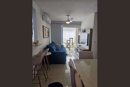 Sala de apartamento para alugar com 2 quartos, 74m² em Recreio dos Bandeirantes, Rio de Janeiro