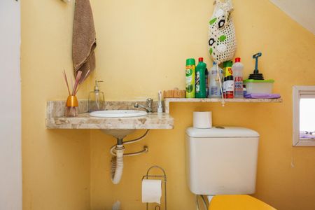 Lavabo de casa de condomínio à venda com 2 quartos, 92m² em Parque das Cigarreiras, Taboão da Serra