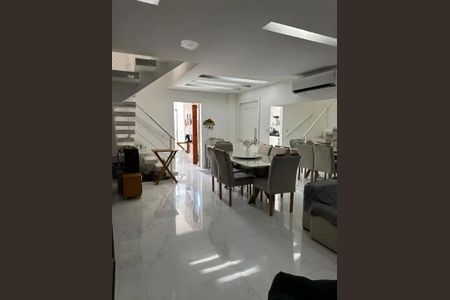 Casa à venda com 2 quartos, 240m² em Guaratiba, Rio de Janeiro
