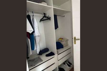 Casa à venda com 2 quartos, 240m² em Guaratiba, Rio de Janeiro