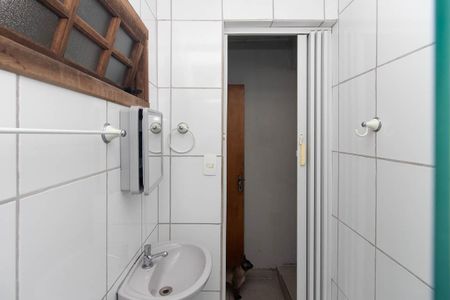 Banheiro de apartamento para alugar com 1 quarto, 50m² em Vila Medeiros, São Paulo