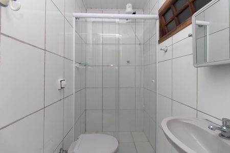 Banheiro de apartamento para alugar com 1 quarto, 50m² em Vila Medeiros, São Paulo