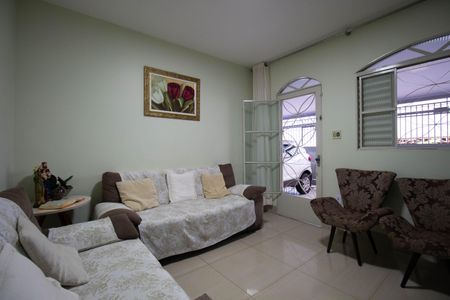 Sala 1 de casa para alugar com 3 quartos, 150m² em Q 604, Brasília