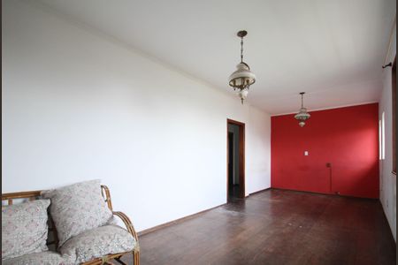 Casa para alugar com 2 quartos, 198m² em Jardim Maria Rosa, Taboão da Serra