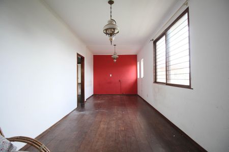 Casa para alugar com 2 quartos, 198m² em Jardim Maria Rosa, Taboão da Serra