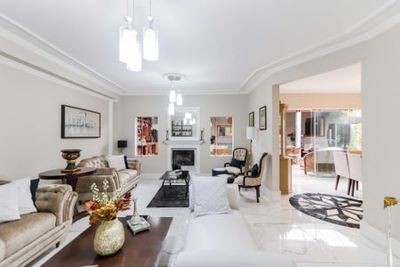 Casa de Condomínio para alugar com 4 quartos, 350m² em Adalgisa, São Paulo