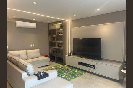 Sala de casa de condomínio para alugar com 4 quartos, 273m² em Morumbi, São Paulo