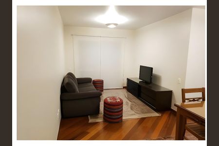 Apartamento para alugar com 2 quartos, 72m² em Cerqueira César, São Paulo