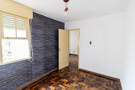 Quarto 1 de apartamento à venda com 3 quartos, 70m² em Santo Antônio, Porto Alegre