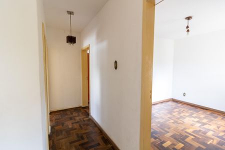 Corredor de apartamento à venda com 3 quartos, 70m² em Santo Antônio, Porto Alegre