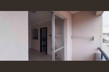Apartamento para alugar com 2 quartos, 55m² em Km 18, Osasco