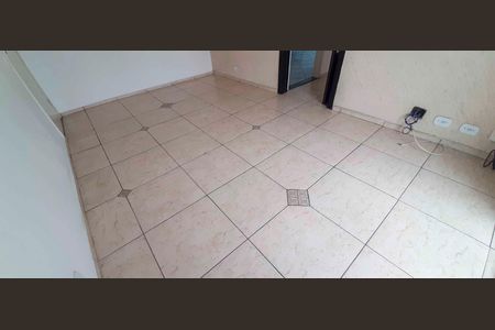 Apartamento para alugar com 2 quartos, 55m² em Km 18, Osasco