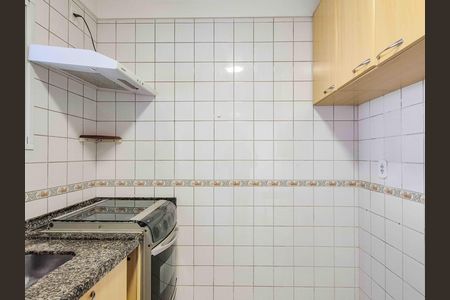 Cozinha de casa de condomínio à venda com 2 quartos, 126m² em Vila São Silvestre, São Paulo