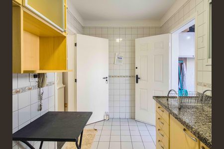 Cozinha de casa de condomínio à venda com 2 quartos, 126m² em Vila São Silvestre, São Paulo