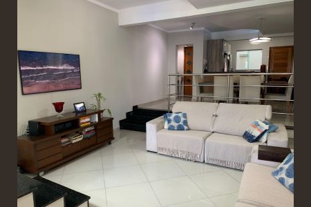 Sala de casa à venda com 3 quartos, 230m² em Jardim Dourado, Guarulhos