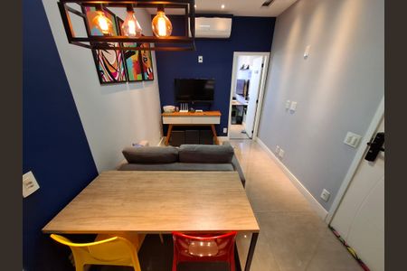 Sala de apartamento para alugar com 2 quartos, 56m² em Centro, Rio de Janeiro