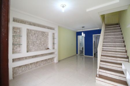 Sala de casa de condomínio à venda com 2 quartos, 79m² em Vila Palmares, São Caetano do Sul