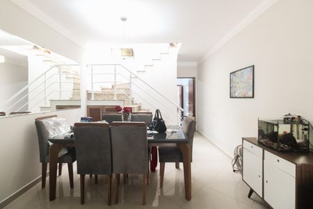 Sala de casa à venda com 3 quartos, 133m² em Cidade Mãe do Céu, São Paulo