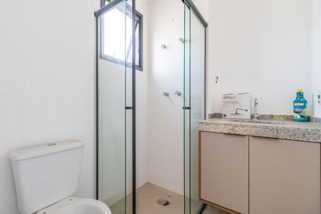Banheiro Social de apartamento à venda com 2 quartos, 87m² em Tamboré, Barueri
