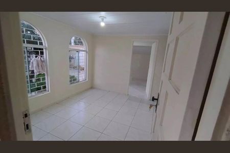 Sala de casa para alugar com 3 quartos, 139m² em Alto Boqueirão, Curitiba