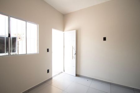 Sala de casa para alugar com 2 quartos, 53m² em Jardim Nilton Torres, Sorocaba