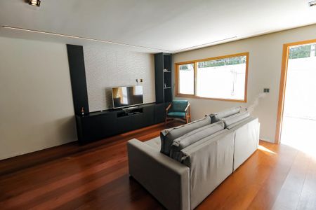 Sala de casa à venda com 4 quartos, 200m² em Jardim Lar Sao Paulo, São Paulo