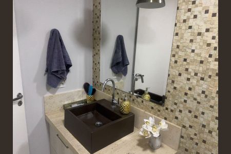Banheiro de apartamento à venda com 2 quartos, 79m² em Jardim Ermida I, Jundiaí