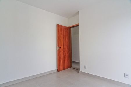 Quarto 1 de apartamento à venda com 2 quartos, 52m² em Vila Mangalot, São Paulo