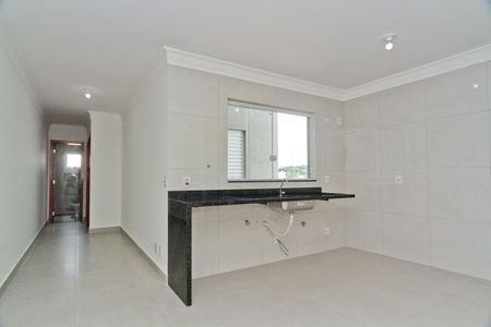 Sala e cozinha de apartamento à venda com 2 quartos, 52m² em Vila Mangalot, São Paulo