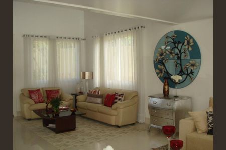 Casa para alugar com 5 quartos, 300m² em Pituaçu, Salvador