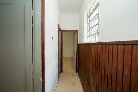 CORREDOR de casa para alugar com 3 quartos, 220m² em Carlos Prates, Belo Horizonte