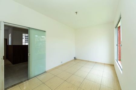 SALA de casa para alugar com 3 quartos, 220m² em Carlos Prates, Belo Horizonte