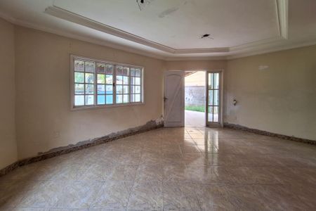 Sala de casa para alugar com 4 quartos, 239m² em Serra Grande, Niterói