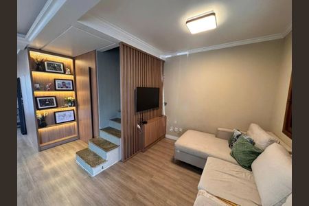 Sala de casa de condomínio para alugar com 3 quartos, 115m² em Mato Grande, Canoas