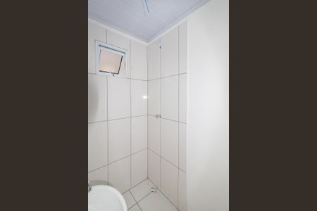 Banheiro de casa para alugar com 1 quarto, 28m² em Jardim Ana Estela, Carapicuíba