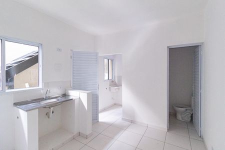 Cozinha de casa para alugar com 1 quarto, 28m² em Jardim Ana Estela, Carapicuíba