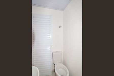 Banheiro de casa para alugar com 1 quarto, 28m² em Jardim Ana Estela, Carapicuíba