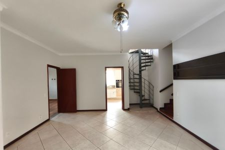 Sala de casa para alugar com 4 quartos, 300m² em Jardim Guarani, Campinas