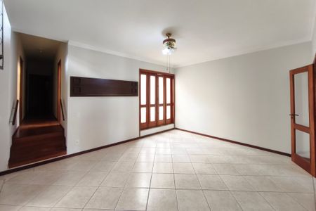 Sala de casa para alugar com 4 quartos, 300m² em Jardim Guarani, Campinas