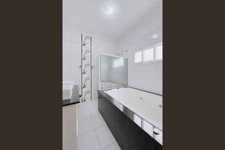 Casa de Condomínio para alugar com 6 quartos, 450m² em Parque Residencial Santa Paula, Jacareí