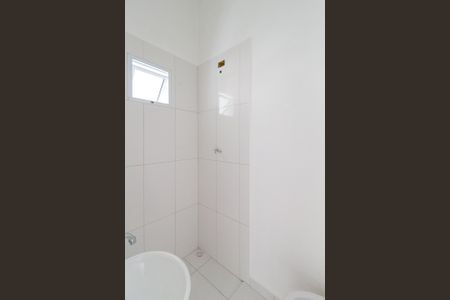 Banheiro de casa para alugar com 1 quarto, 28m² em Jardim Ana Estela, Carapicuíba