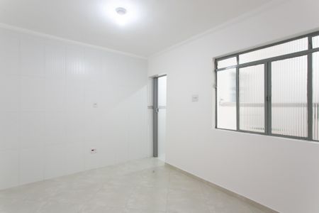 Sala de casa para alugar com 1 quarto, 40m² em Jardim Itapemirim, São Paulo
