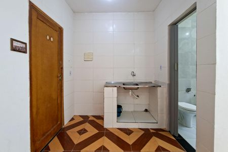 Cozinha de kitnet/studio para alugar com 0 quarto, 23m² em Ocian, Praia Grande