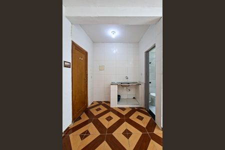 Cozinha de kitnet/studio para alugar com 0 quarto, 23m² em Ocian, Praia Grande