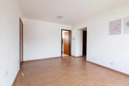Sala de apartamento para alugar com 2 quartos, 57m² em Novo Mundo, Curitiba