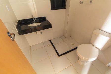 Banheiro de apartamento para alugar com 1 quarto, 35m² em Vila Prudente, São Paulo