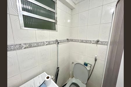 Banheiro de kitnet/studio à venda com 1 quarto, 24m² em Centro, Guarulhos