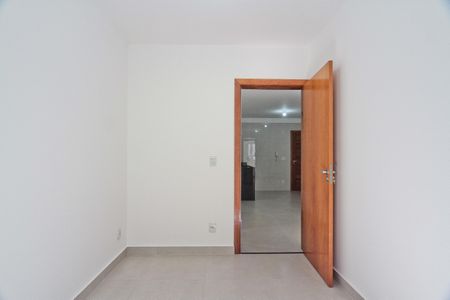 Quarto 1 de apartamento à venda com 2 quartos, 40m² em Vila Mangalot, São Paulo