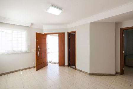 Sala de casa para alugar com 5 quartos, 480m² em Cidade Jardim, Uberlândia