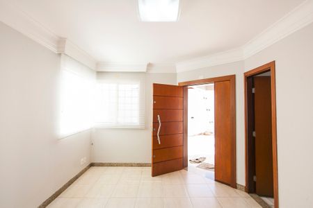 Sala de casa para alugar com 5 quartos, 480m² em Cidade Jardim, Uberlândia